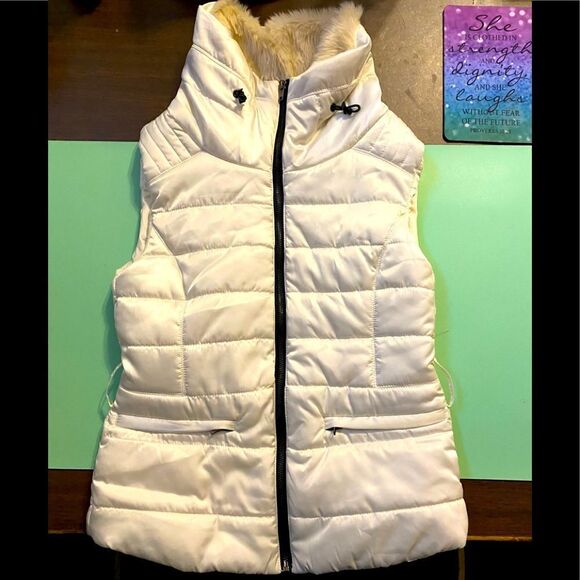 ✨Love Tree Puffer Jacket Sleeveless With Fur Collar✨ - Picture 12 of 13